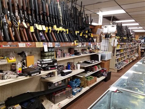 Midwest guns and pistol range - Midwest Guns and Range, Lyons, Illinois. 140 likes. Family owned and operated Gun store and Pistol range. Serving the Greater Chicagoland Area. Est. 1963